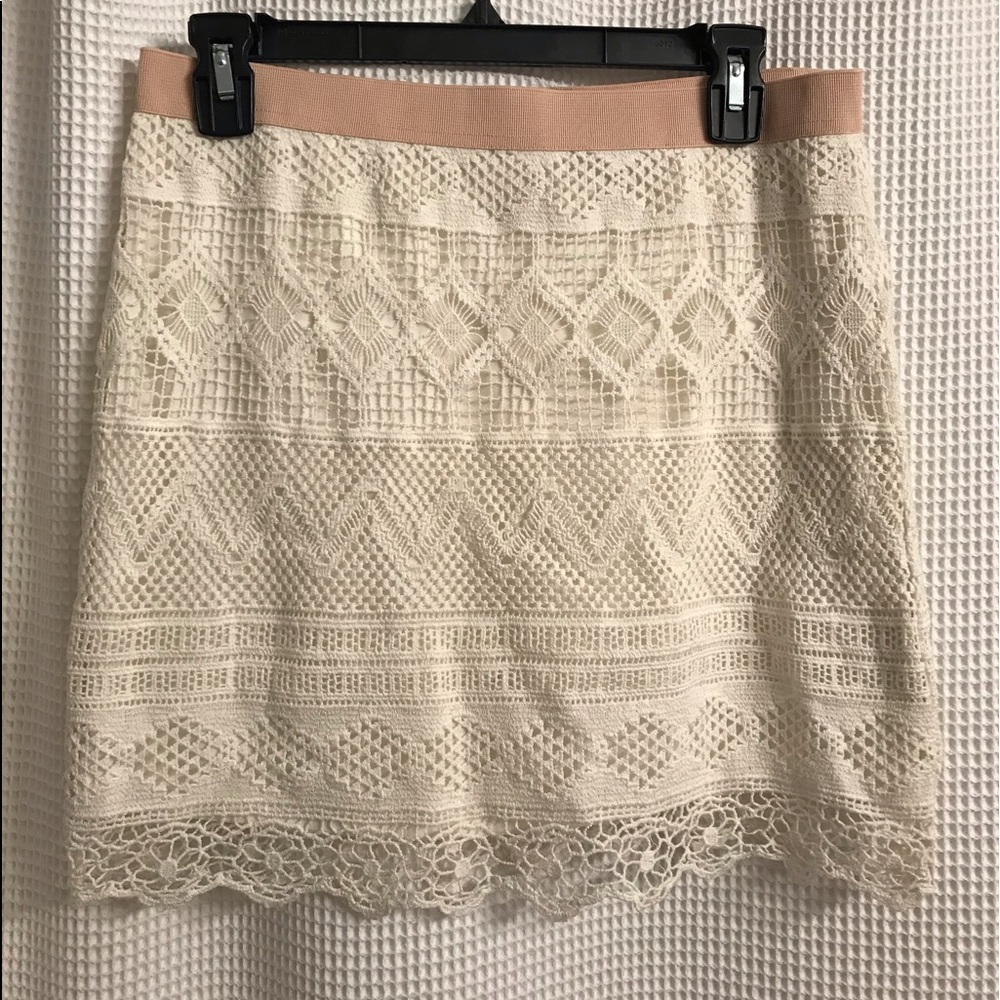 AE skirt
